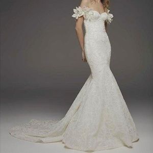 Pronovias Atelier Hechizo - Never Worn!